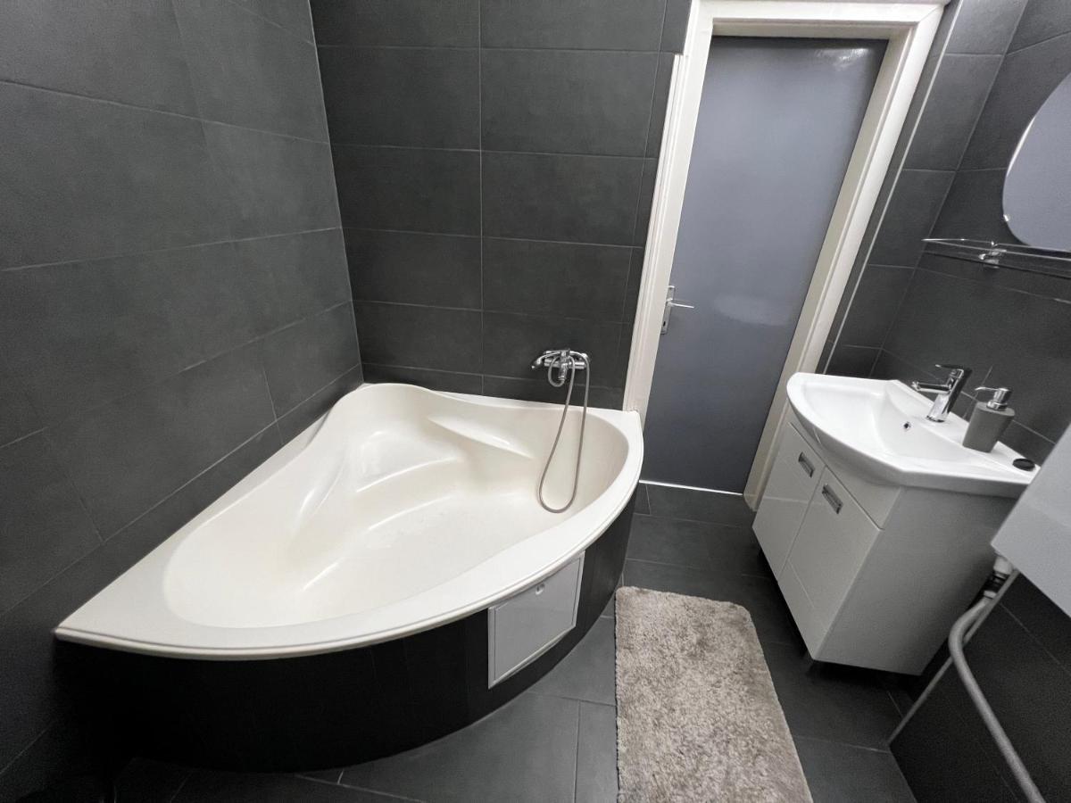 Dave Apartman 2 Szeged Eksteriør billede